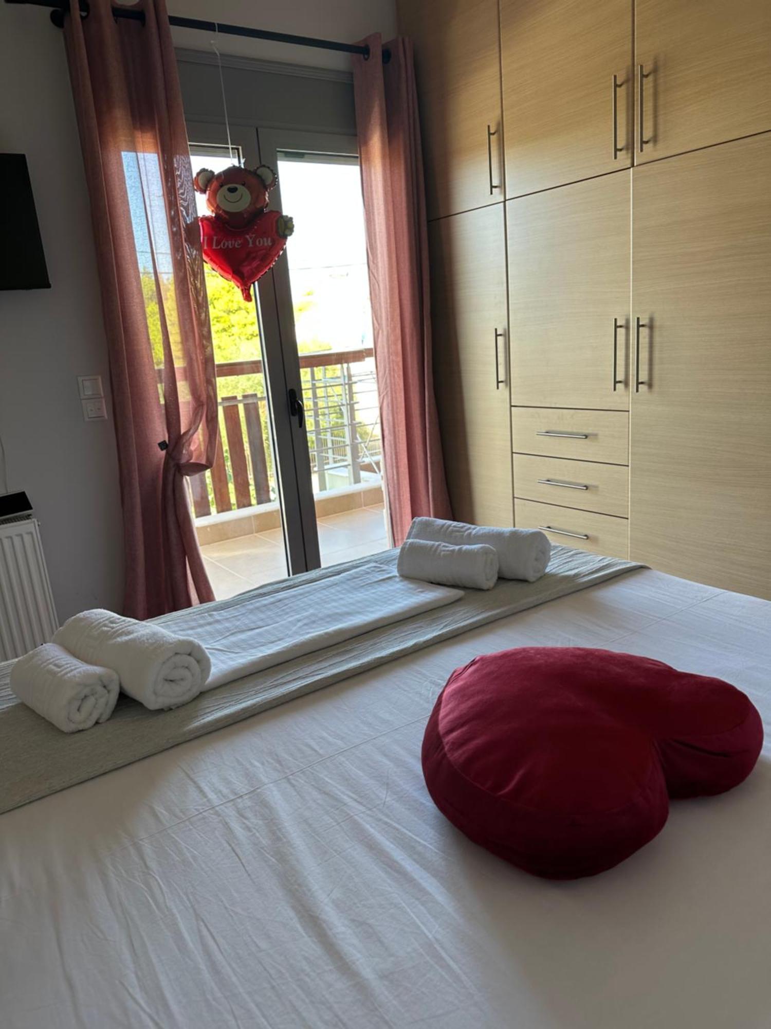 Eva'S Luxury Apartments No 4 Артеміда Екстер'єр фото
